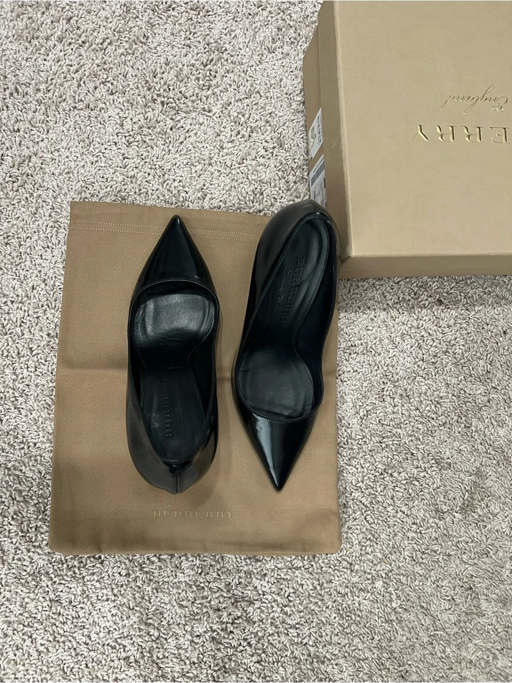Burberry Black Patent Pointed Pumps with Signature Check Block Heel - Picture 3 of 8